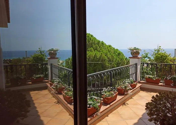 度假居 Velalatina Soverato 索威拉托玛里纳